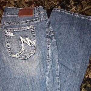 Maurices jeans